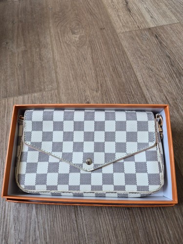 Louis vuitton pochette - vuitton,